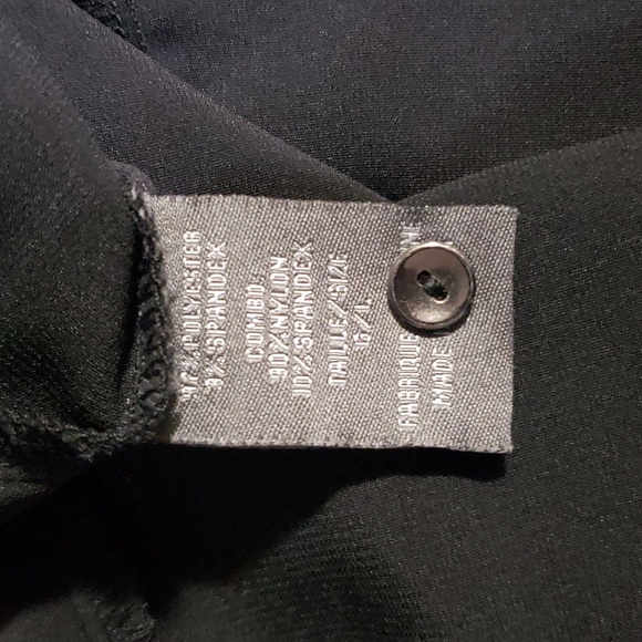 Suzy Shier Black Ruffle Sleeveless Blouse. Size L. - Picture 8 of 8